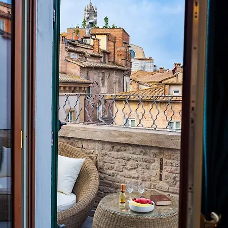 Гостьовий будинок Blossoms Of Siena, Adults Only 4*
