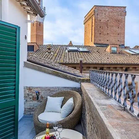 Blossoms Of Siena, Adults Only Affittacamere