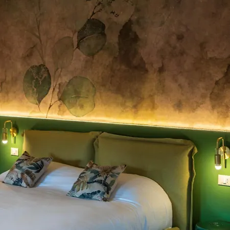 Blossoms Of Siena, Adults Only