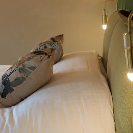 Blossoms Of Siena, Adults Only Affittacamere