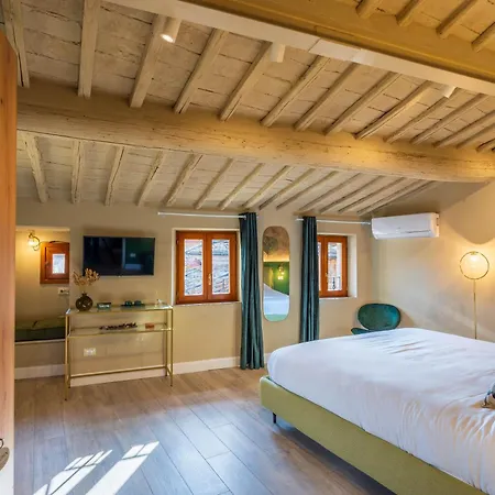 Blossoms Of Siena, Adults Only 3*