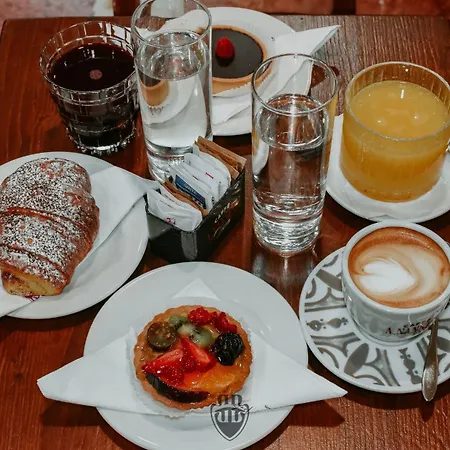 Blossoms Of Siena, Adults Only Gæstehus 4*