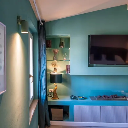 Blossoms Of Siena, Adults Only Siena