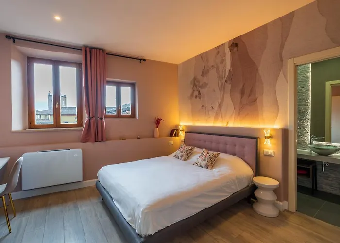 Blossoms Of Siena, Adults Only