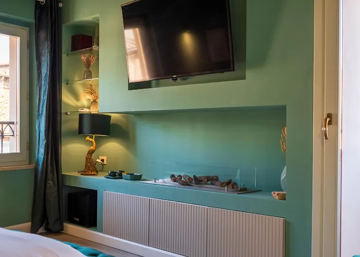 Blossoms Of Siena, Adults Only