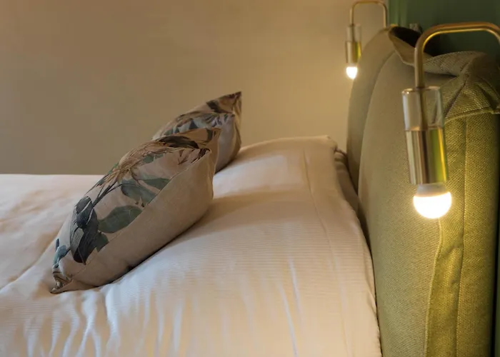 Blossoms Of Siena, Adults Only Konukevi