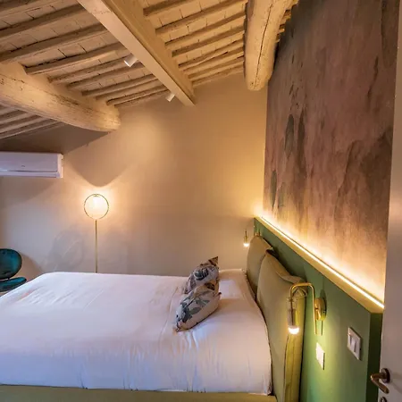 Blossoms Of Siena, Adults Only