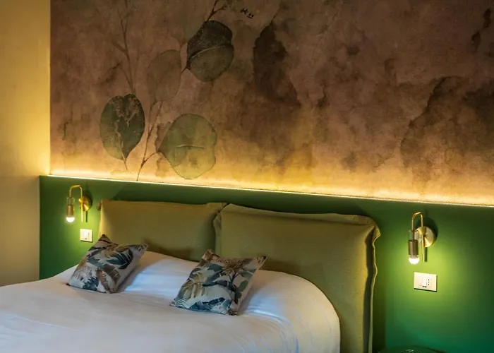 Blossoms Of Siena, Adults Only