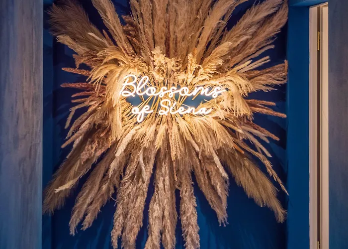 ゲストハウス Blossoms Of Siena, Adults Only 4*