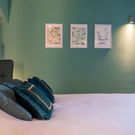 Blossoms Of Siena, Adults Only 4*